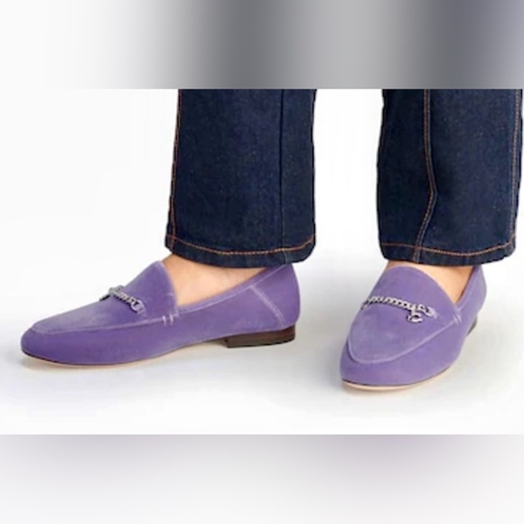 Coach Ladies Velvet Loafers Silver Chain Accent Dark Lavender Size 6.5 NWOB - Picture 2 of 14